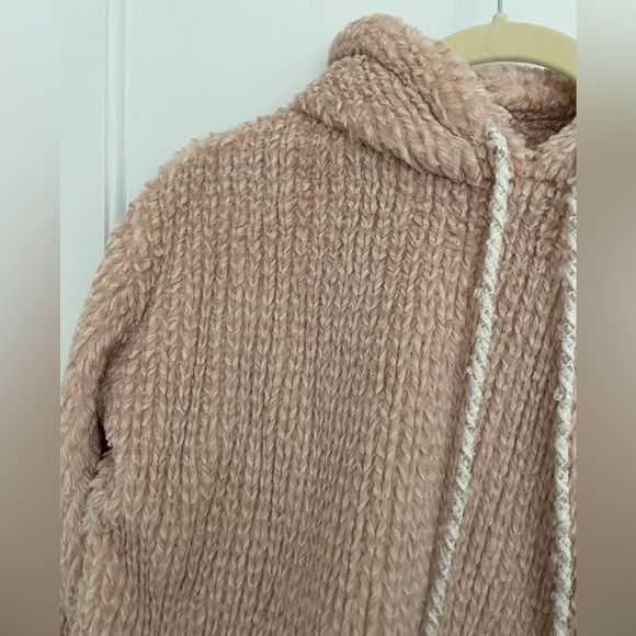 Anthropologie fuzzy hooded sweatshirt. Size small. Blush color. - Picture 3 of 3